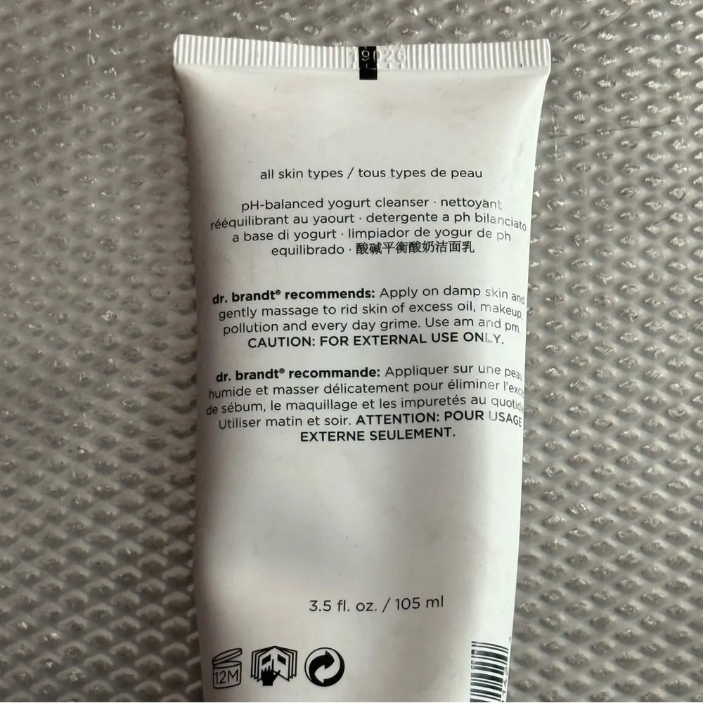 Dr. Brandt Clean Biotic Cleanser